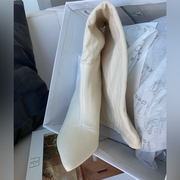 Mata Brand New in Box Cool Denim Boots Off White/Cream Color size 8 - Picture 4 of 10